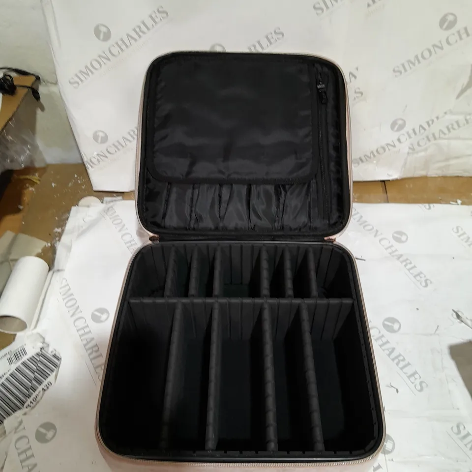 BOXED TILI SUEDE MAKEUP ORGANISER PINK