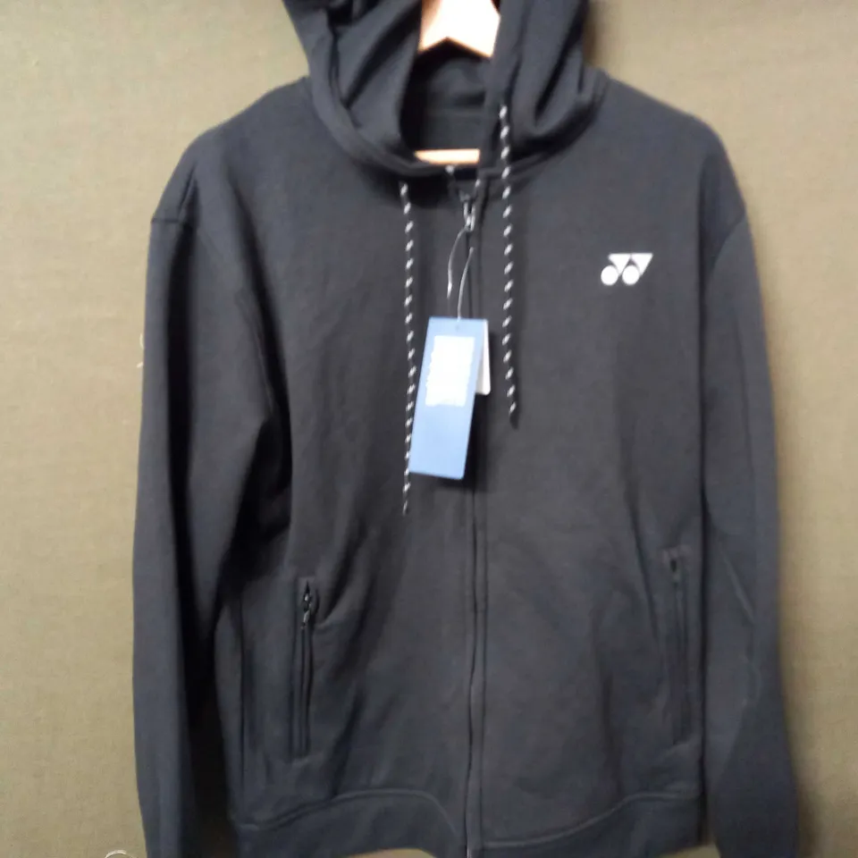 YONEX 'ESSEX' BACK PRINT ZIP UP HOODIE IN BLACK - EU LARGE