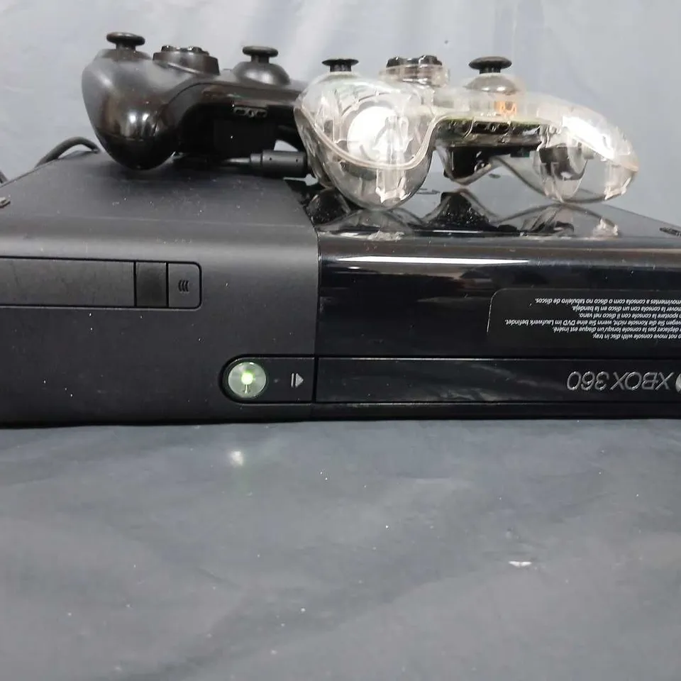 MICROSOFT XBOX 360 SLIM 250GB CONSOLE WITH 2 CONTROLLERS & POWER SUPPLY