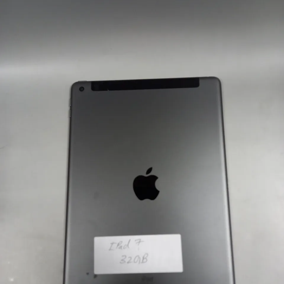 APPLE IPAD 10.2 A2429