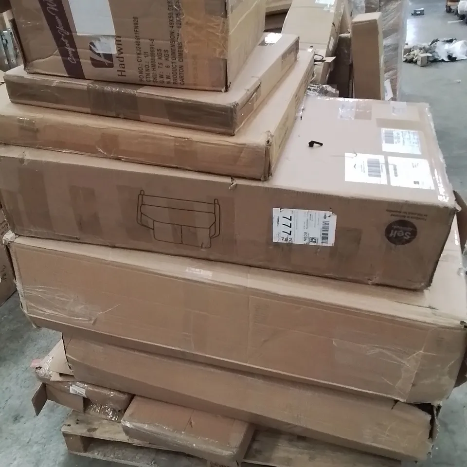 PALLET CONTAINING VARIOUS ASSORTED BOXED HOUSEHOLD CUSTOMER RETURNS TO INCLUDE: SOFA PARTS, OFFICE CHAIR ETC.