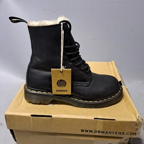 BOXED DR MARTENS BLACK SERENA BOOTS - UK 5 