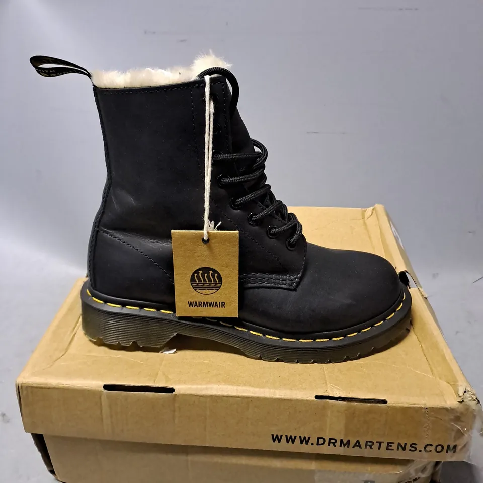 BOXED DR MARTENS BLACK SERENA BOOTS - UK 5 