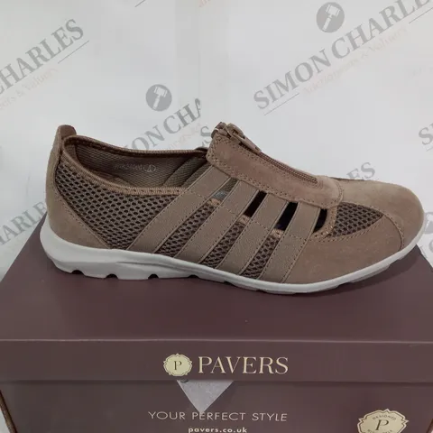 BOXED PAVERS WIDE FIT CASUAL SLIP ON SHOE - BEIGE SIZE EU39