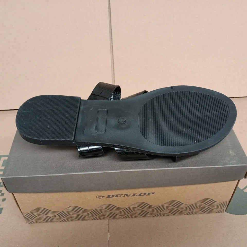 DUNLOP JADE BLACK SIZE 6 SANDALS BOXED