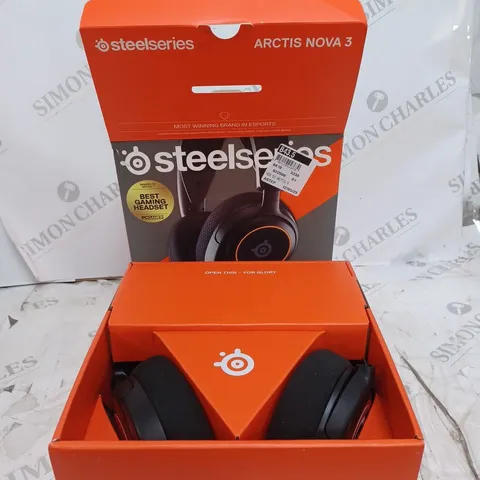 BOXED STEELSERIES ARCTIS NOVA 3 HEADSET
