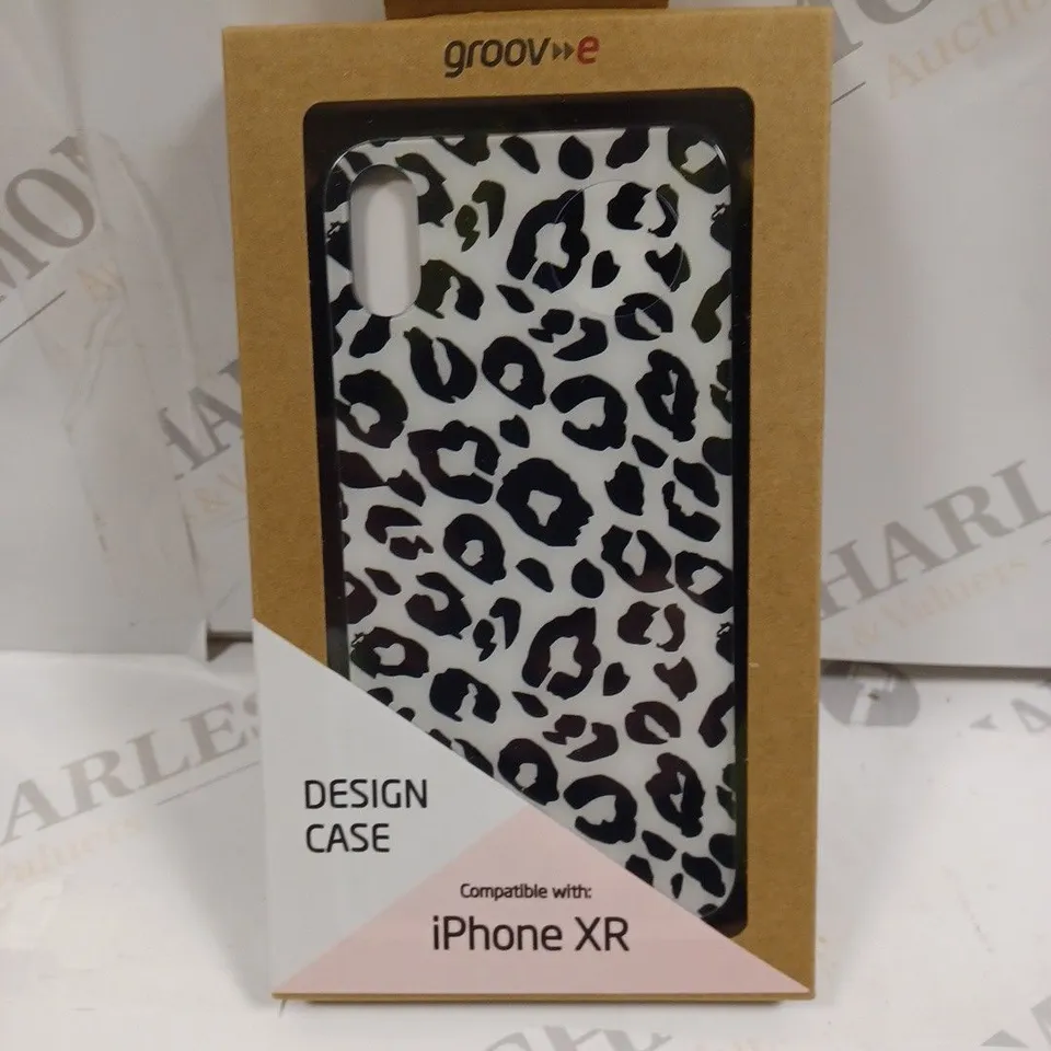 LOT OF APPROXIMATELY 100 GROOVE ANIMAL DESIGN CASES FOR IPHONE XR