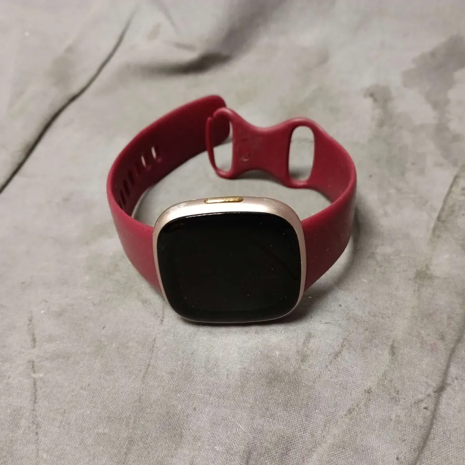 FITBIT SMART WATCH. UNBOXED