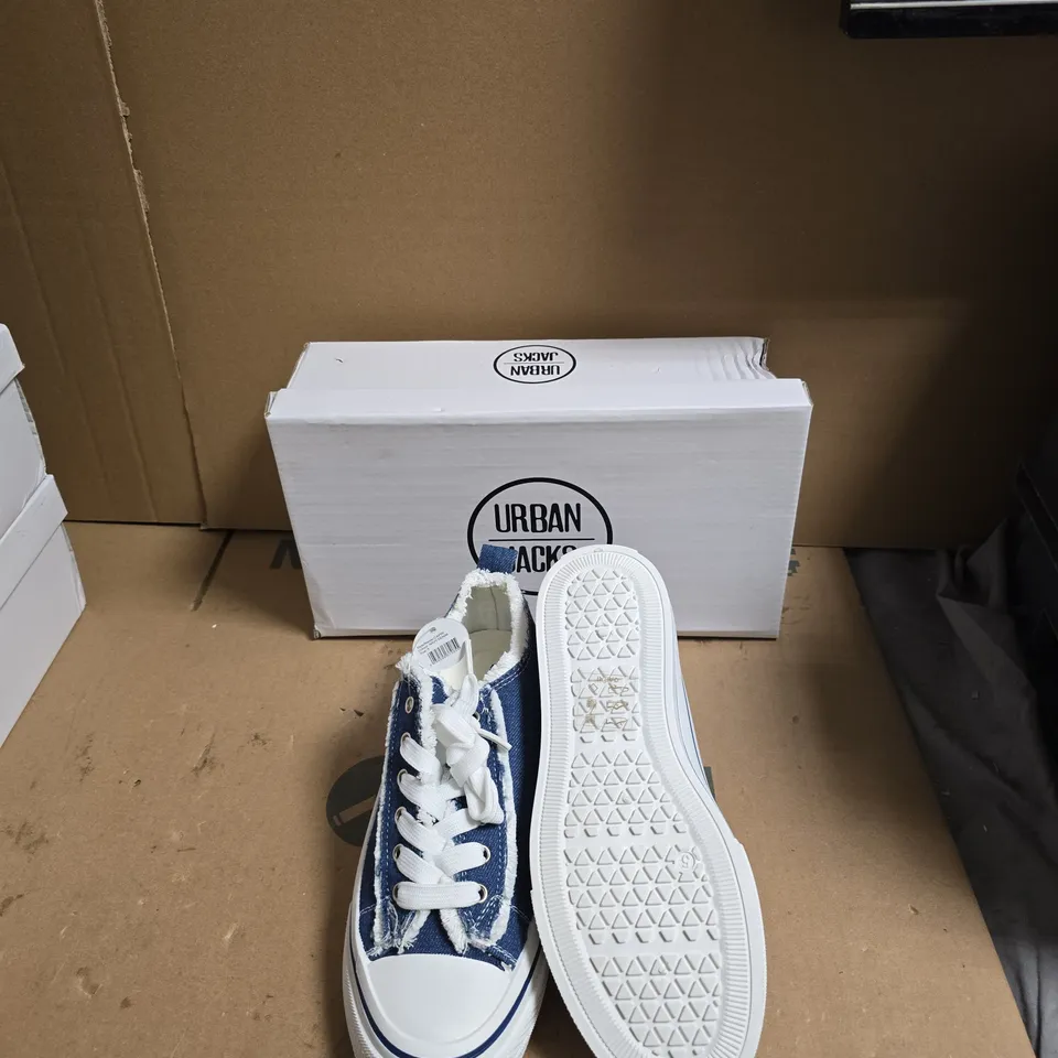 URBAN JACKS DENIM-BLUE CANVAS TRAINERS WITH FAUX-FUR LINING – BOXED - UK SIZE 5
