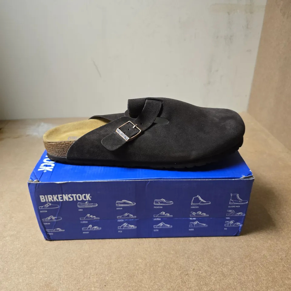 BIRKENSTOCK BOSTON BS MOCHA – BLACK SUEDE SLIP-ON CLOG, UK 9.5
