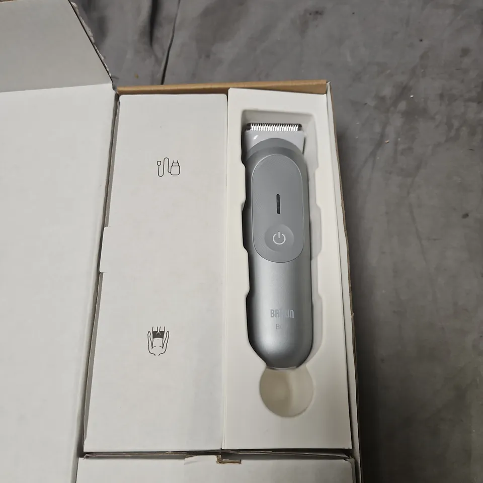BRAUN ELECTRIC SHAVER WITH FOIL HEAD AND ATTACHMENTS – EU CHARGER INCLUDED