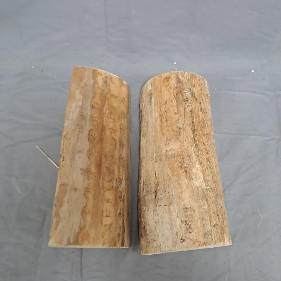 LARGE QUANTITY OF NATURAL WOOD LOG SEGMENTS – collection only 