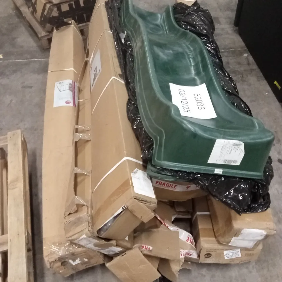 PALLET OF ASSORTED OUTDOOR PLUM WOODEN PLAYSET PARTS AND PIECES