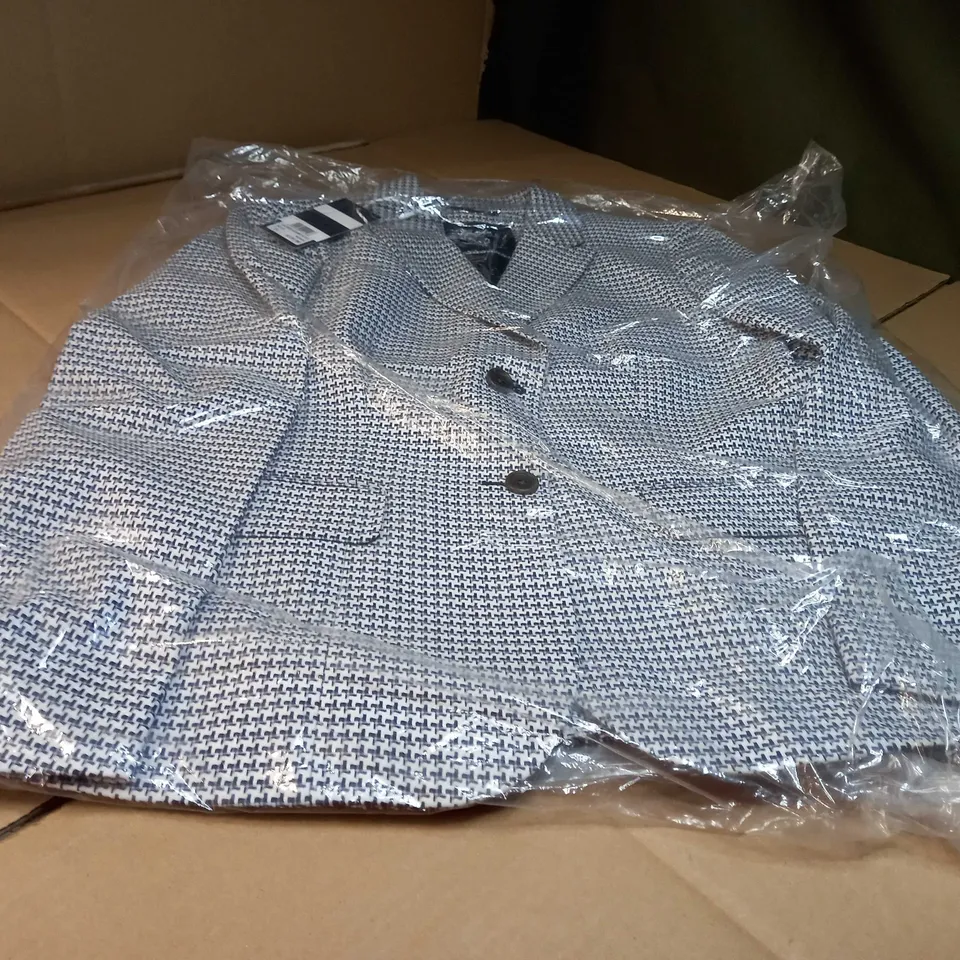 PACKAGED CREW CLOTHING COMPANY NAVY/WHITE TAILORED JAQUARD JACKET - SIZE 14