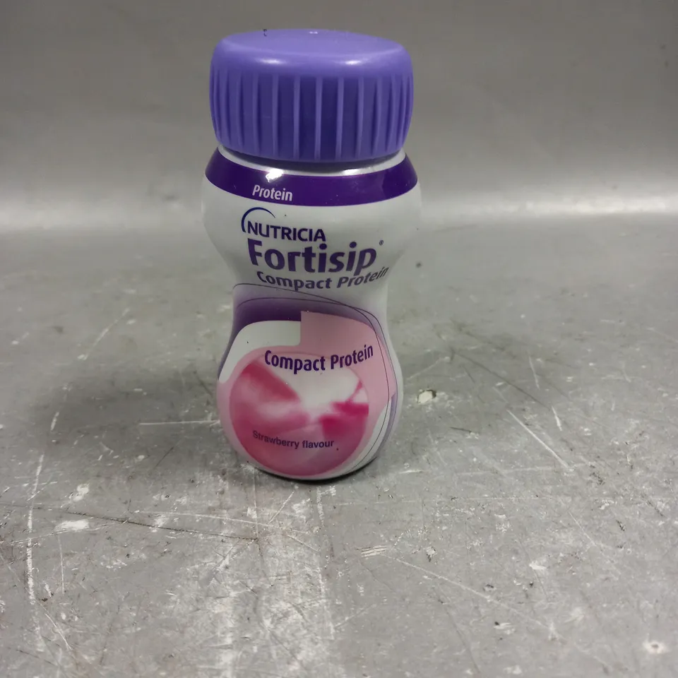 APPROXIMATELY 20 NUTRICIA FORTISIP COMPACT PROTEIN DRINKS IN STRAWBERRY - COLLECTION ONLY