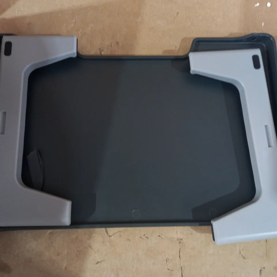 KUHN RIKON ELEVATED CUTTING BOARD