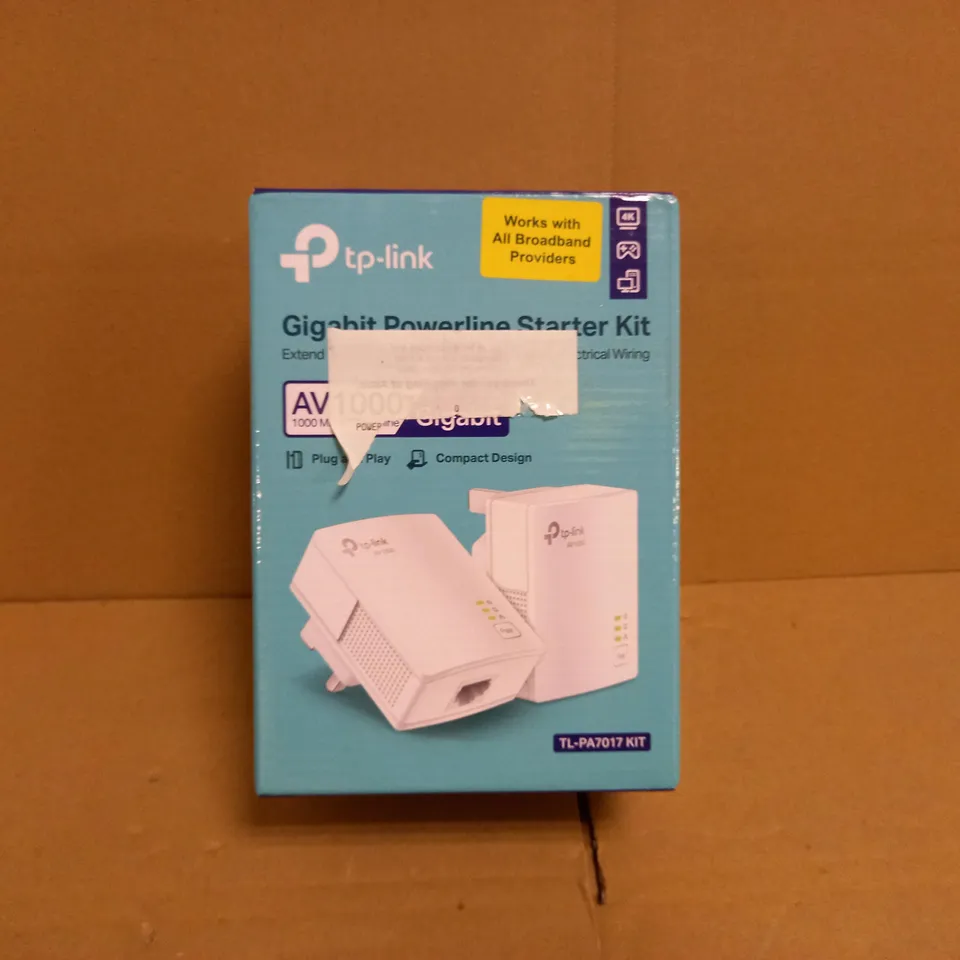 TP-LINK TL-PA7027P KIT AV1000 2-PORT GIGABIT PASSTHROUGH POWERLINE STARTER KIT