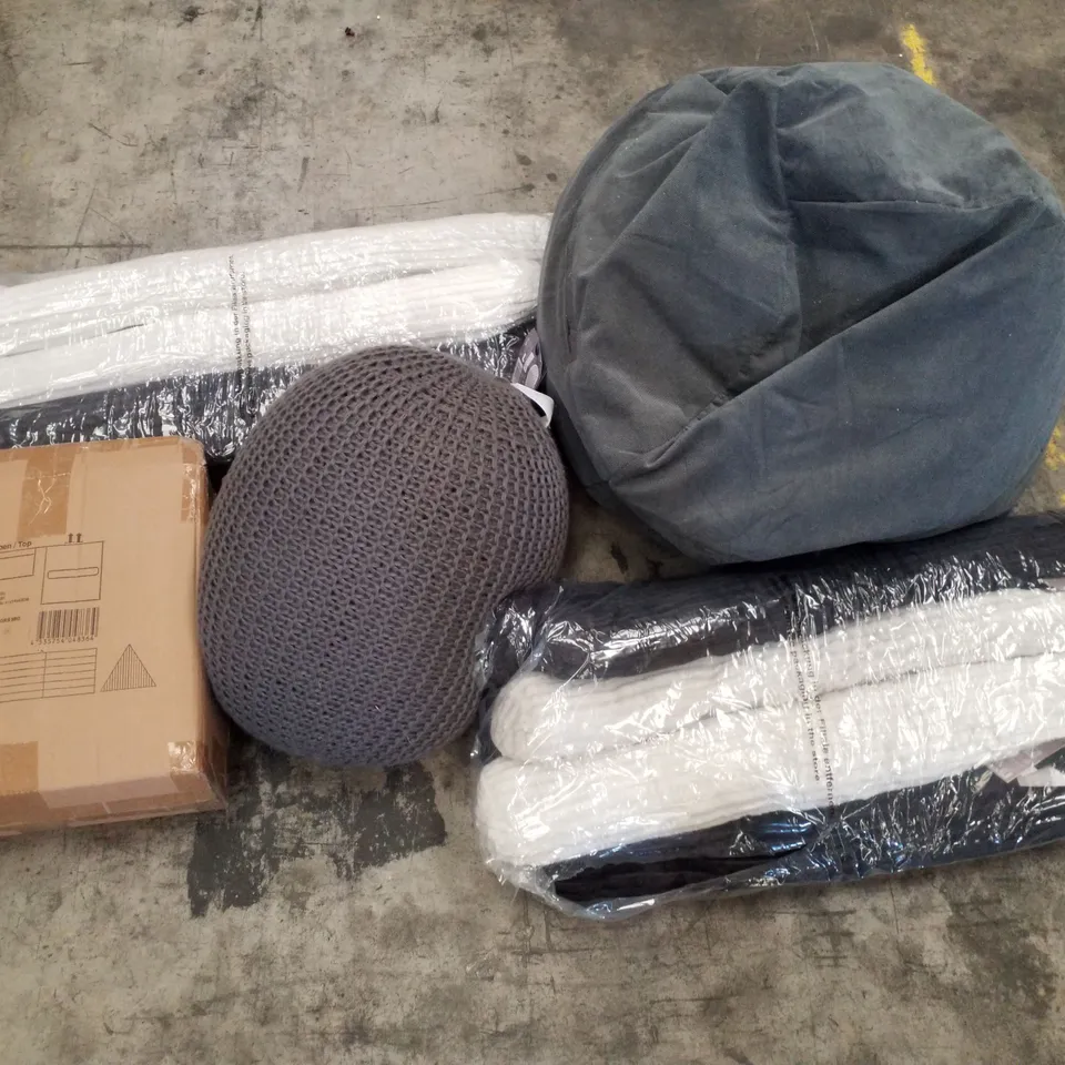 PALLET CONTAINING ASSORTED BEAN BAGS & HOME DRAFT STOPPERS