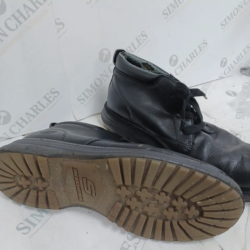 SKETCHERS MENS LEATHER BOOT SIZE 8
