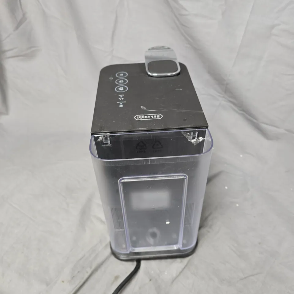 DELONGHI COFFEE MACHINE – BLACK 