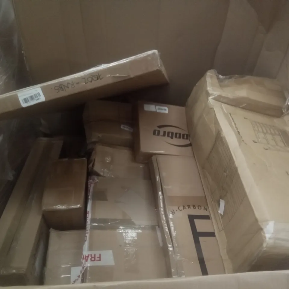 PALLET OF ASSORTED ITEMS INCLUDING CUBICUBI COMPUTER DESK, AOFUNNY GARDEN CHAIR, HOMIDEC DESK, LONHEO KITCHEN SINK 