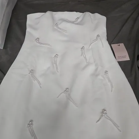 ODDMUSE THE ULTIMATE MUSE EMBELLISHED MIDI DRESS BRIDAL COLLECTION WHITE SIZE L