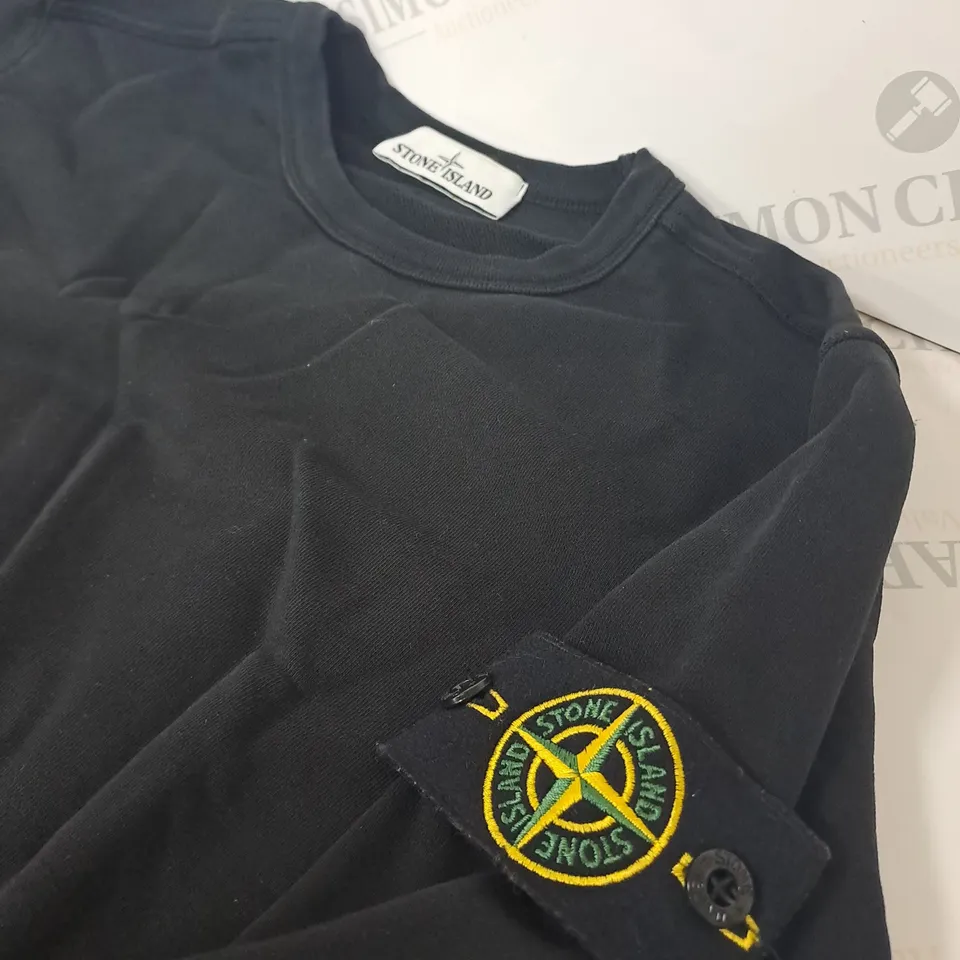 MENS STONE ISLAND JUMPER IN BLACK - SIZE MEDIUM 