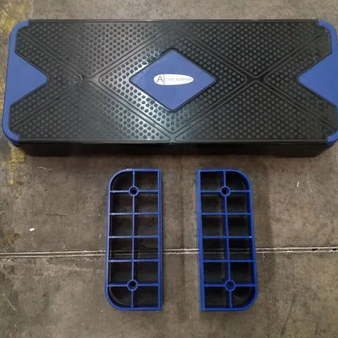 BOXED ACTIVEFOREVER 68CM ADJUSTABLE WORKOUT AEROBIC STEPPER WITH 2 ADJUSTABLE STEP LEVELS - BLUE