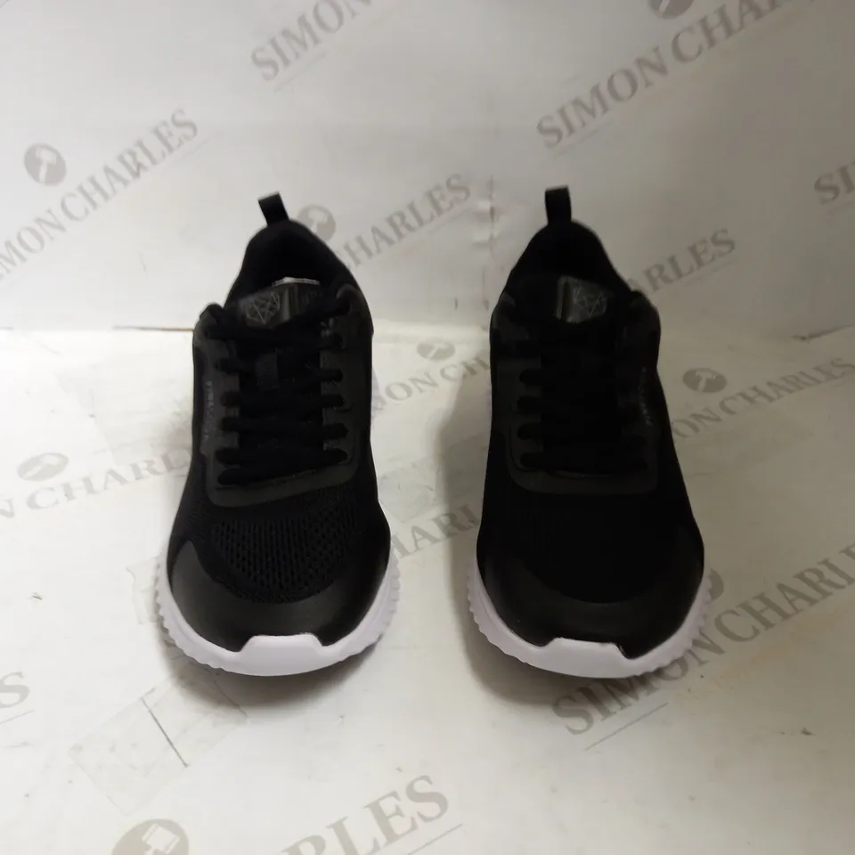 PINK SODA SPORT BLACK/WHITE TRAINER UK SIZE 5