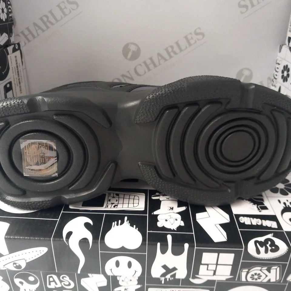 BRAND NEW BOXED PAIR OF KOI DUSTY BLACK RAINBOW MEN'S CADIAN TRAINERS SIZE 8