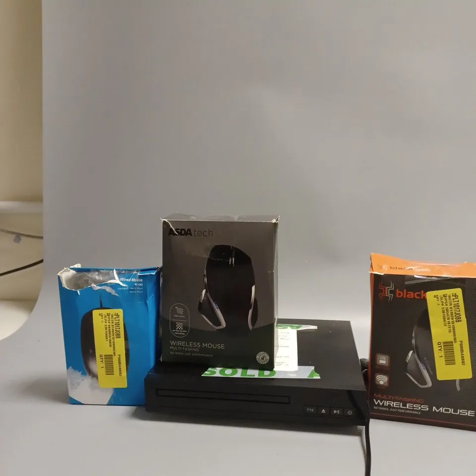 APPROXIMATELY 20 ASSORTED ELECTRICAL ITEMS TO INCLUDE MOUSES , HEADPHONES, DVD PLAYERS, ETC