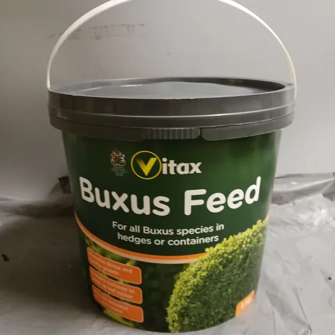 VITAX BUXUS FEED HEDGES FERTILISER DENSE AND HEALTHY GROWTH 5KG