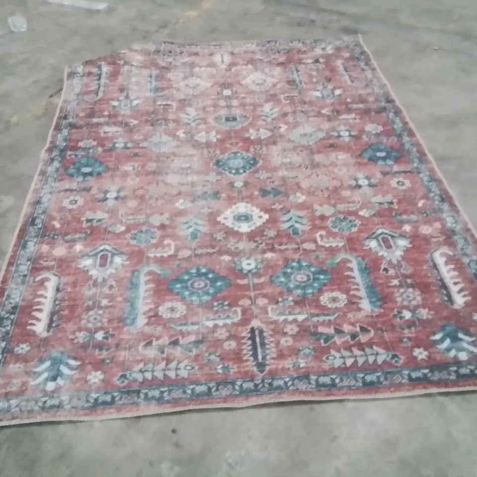 QUALITY DESIGNER AREA RUG - APPROXIMATELY 230X160CM