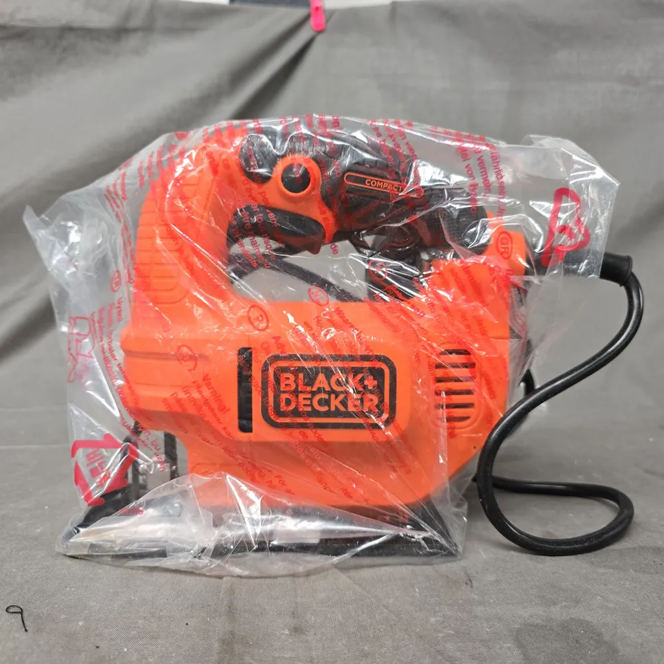 BOXED BLACK + DECKER 400W COMPACT JIGSAW
