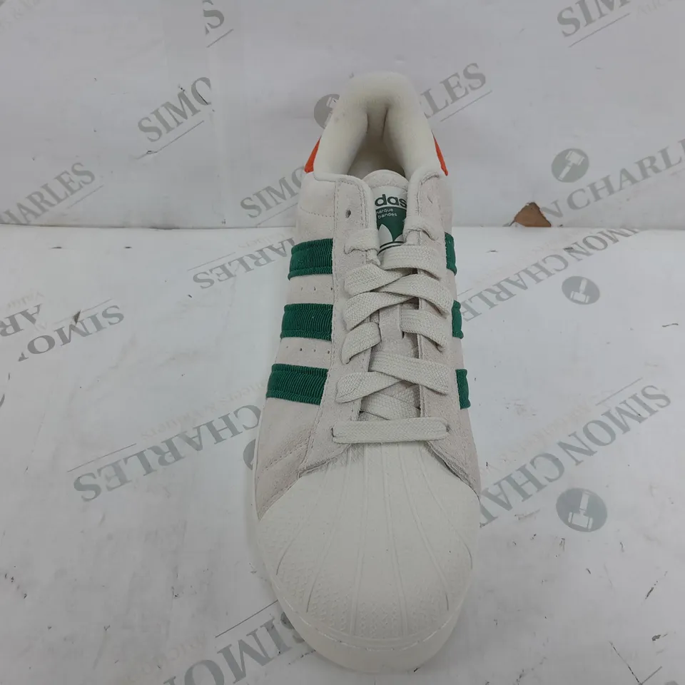PAIR OF ADIDAS SUPERSTAR TRAINERS IN WHITE/GREEN - UK 11.5