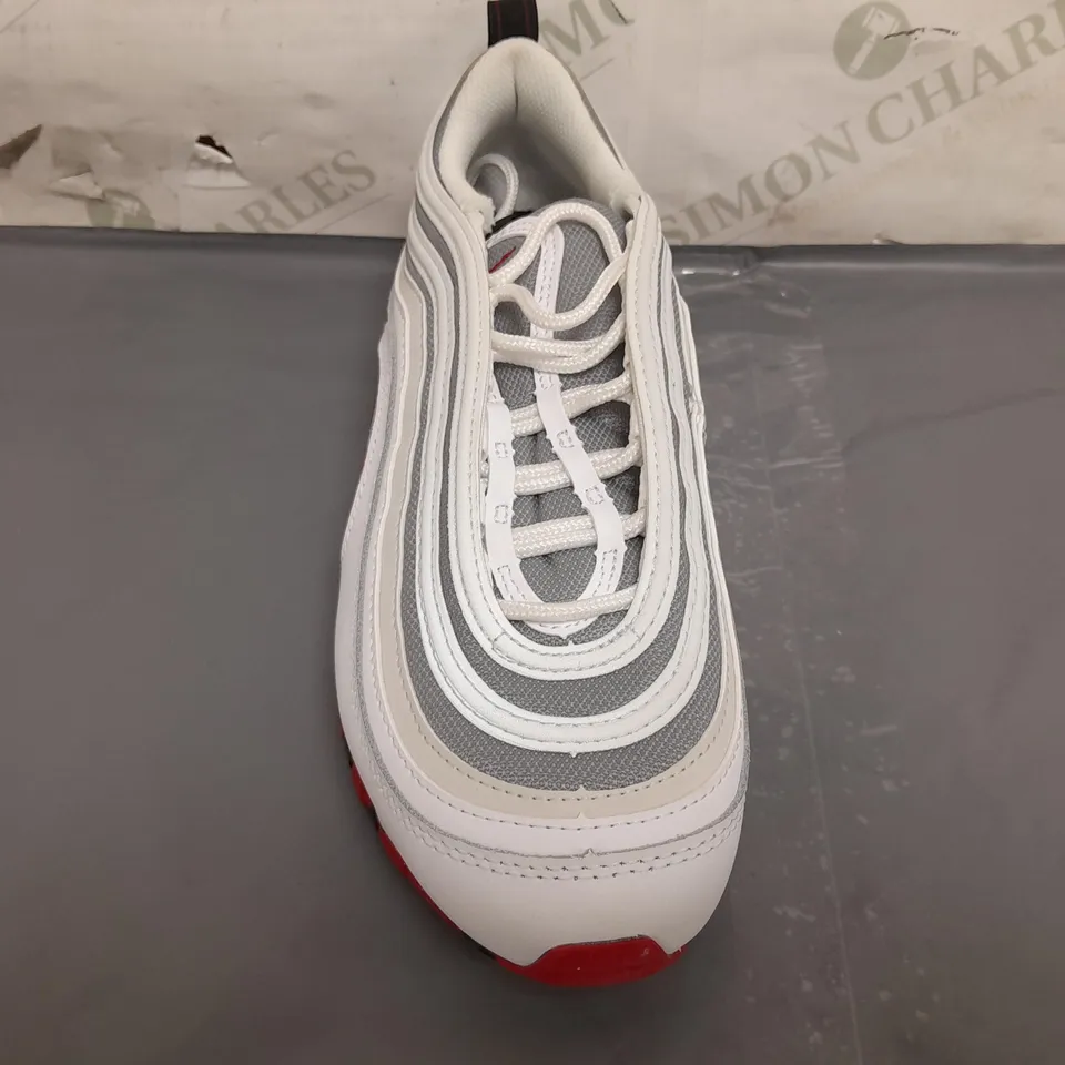 PAIR OF NIKE TRAINERS IN WHITE/GREY/RED UK SIZE 6