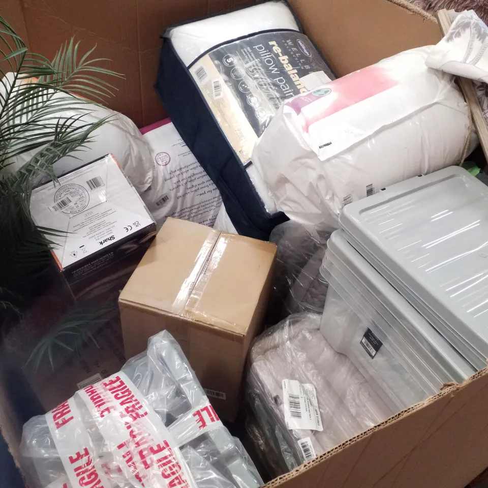 PALLET CONTAINING APPROXIMATELY 29 PRODUCTS INCLUDING TEFAL COOKWARE SET, ARTIFICIAL PLANTS, STORAGE TUBS, PILLOWS & ARTICHOKES DECOR 