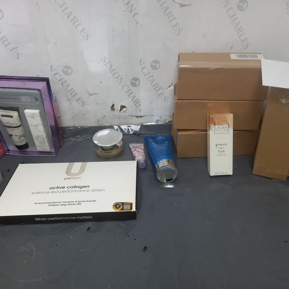 10 ASSORTED COSMETICS TO INCLUDE LAURA GELLER LIQUID FOUNDATION, BEEKMAN PURE DUO, AND ELEMIS REVITALISE ME SHOWER GEL ETC. 