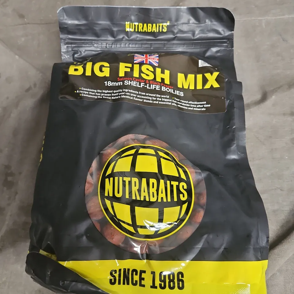 NUTRABAITS SHELF LIFE BOILIE 1KG BIG FISH MIX (SALMON CAVIAR BLACK PEPPER) 18MM