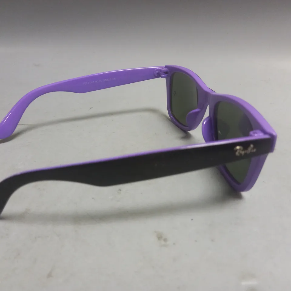 PAIR OF RAY BAN GLASSES IN BLACK/PURPLE