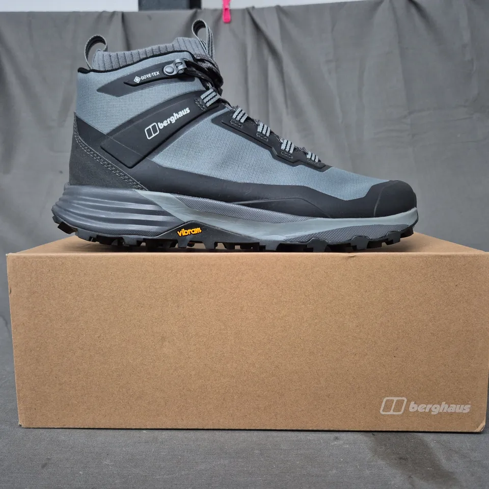 BOXED PAIR OF BERGHAUSE HI-TOP SHOES IN GREY/BLACK UK SIZE 6