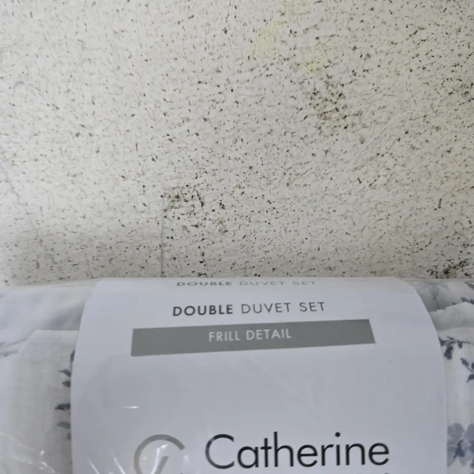 CATHERINE LANSFIELD DOUBLE DUVET SET – STUDIO COLLECTION, FRILL DETAIL