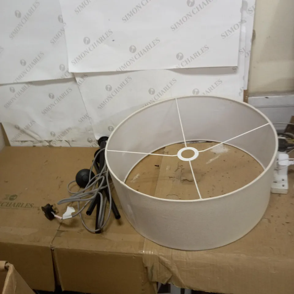 CROSSMARK TRIPOD FLOOR LAMP