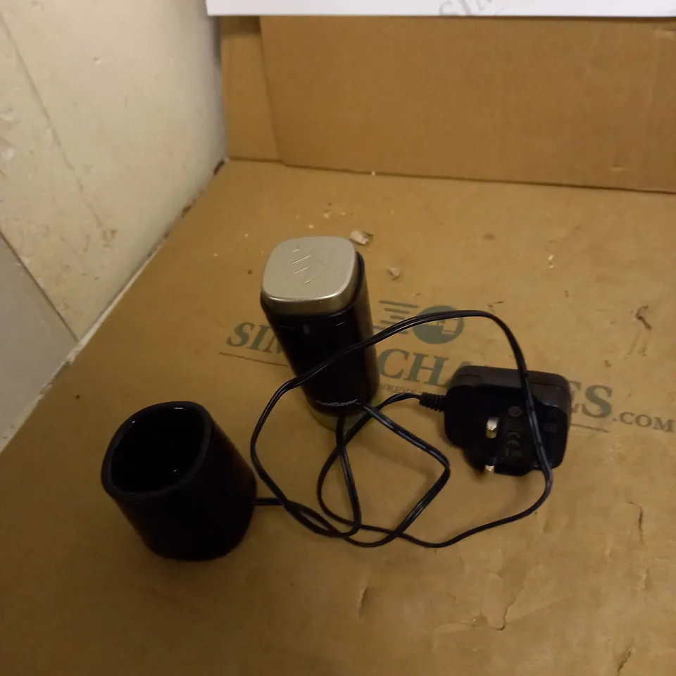 FOODSAVER VS1199 HANDHELD VACUUM SEALER