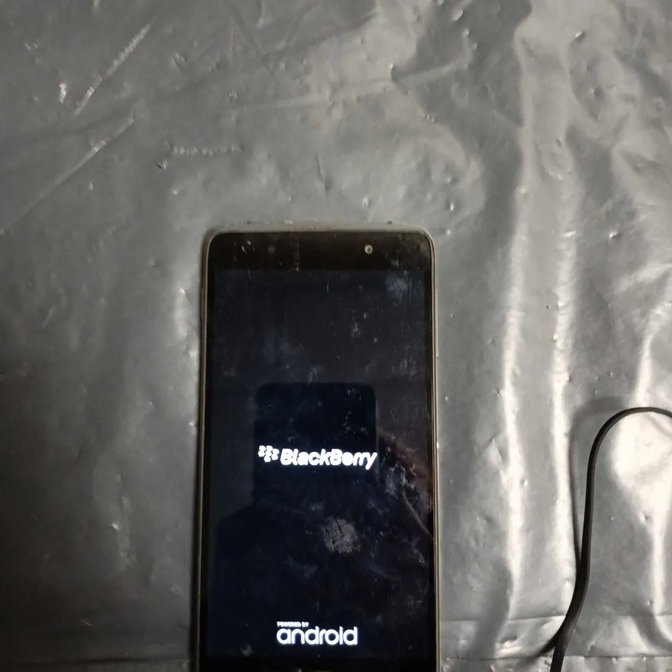 BLACKBERRY SMARTPHONE