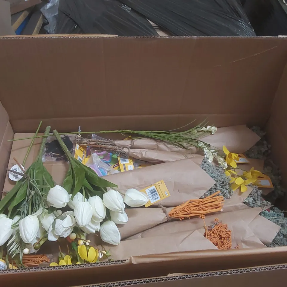 PALLET CONTAINING A VERY LARGE QUANTITY OF ASSORTED EASTER PRODUCTS