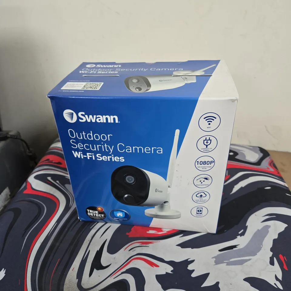 SWANN OUTDOOR SECURITY CAMERA WI‑FI SERIES – BOXED