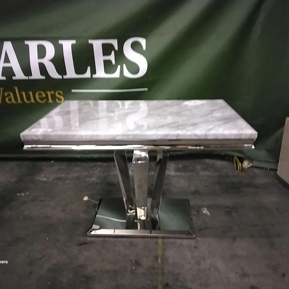 DESIGNER MARBLE EFFECT WITH METAL FRAME 