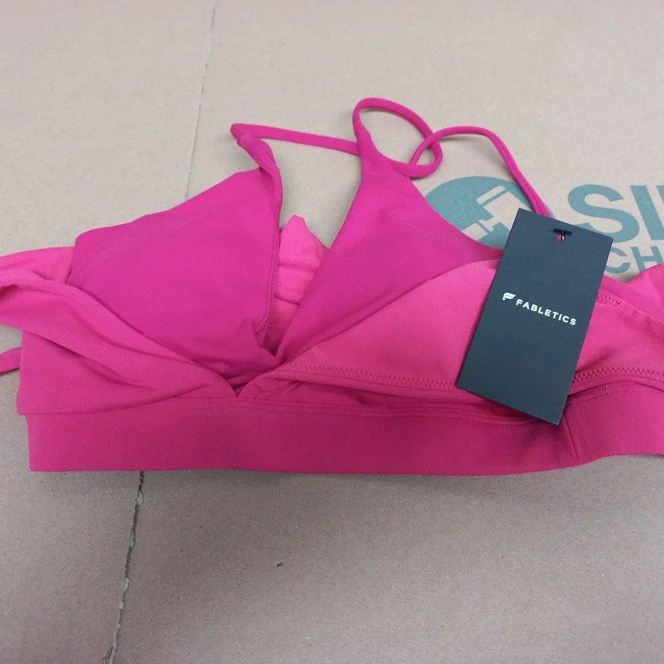 FABLETICS WOMEN'S PINK SPORTS BRA – BERRYLICIOUS/LUSH BERRY, SIZE M