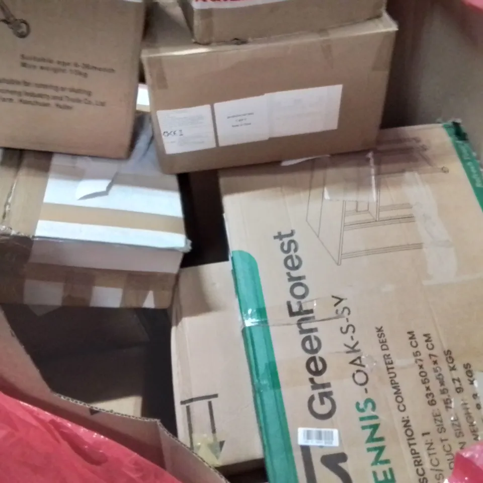 PALLET CONTAINING VARIOUS ASSORTED BOXED HOUSEHOLD ITEMS TO INCLUDE: PUSHCHAIR, AUTOMATICVEG CUTTER, SEWING MACHINE, COMPUTER DESK, AND LOTS MORE UNMARKED BOXED ITEMS 
